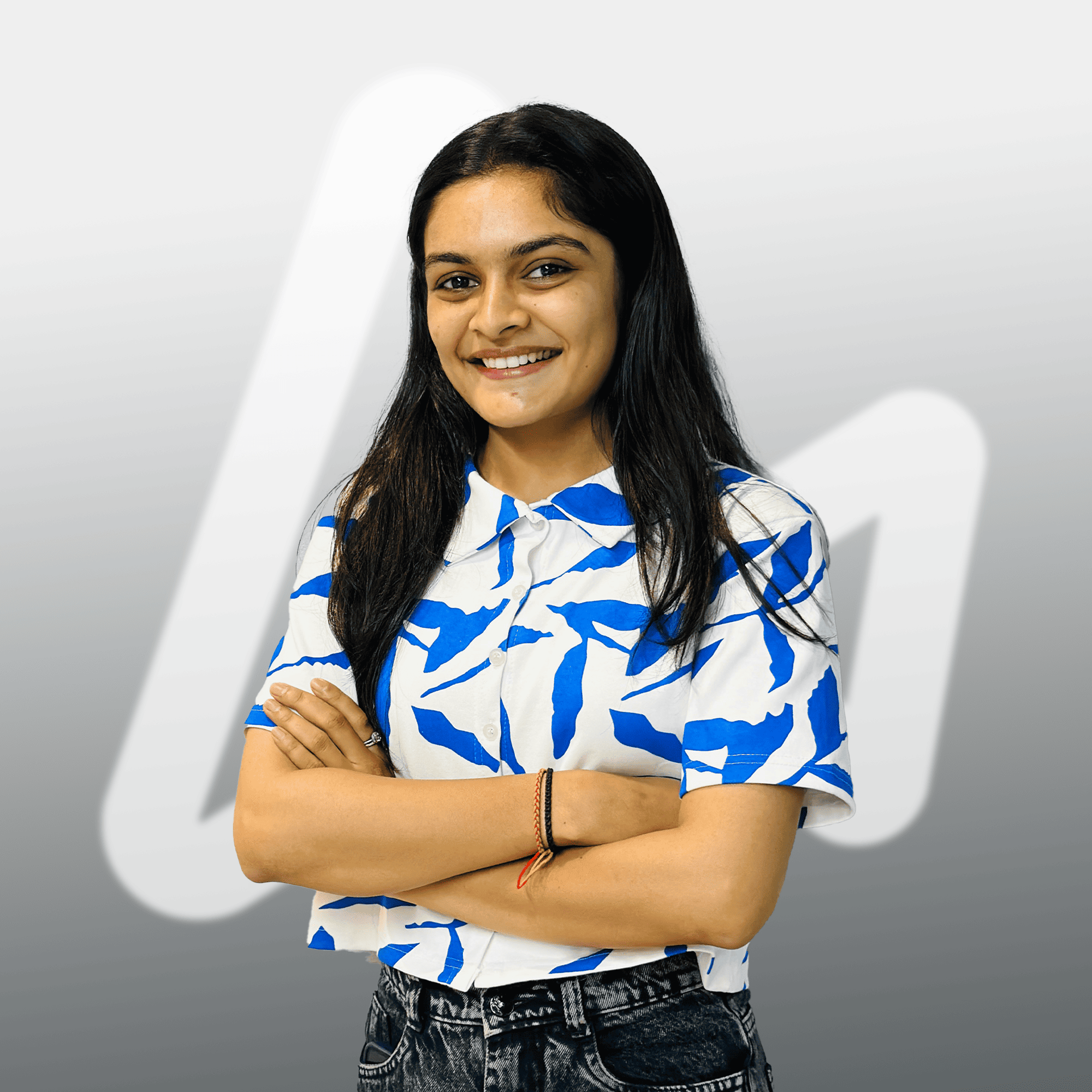 Khushi Shekhda (Graphic Designer)